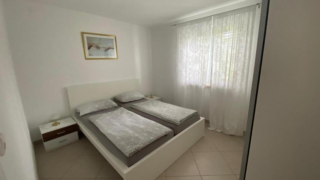 Vila Luca Island Krk / Malinska Extérieur photo